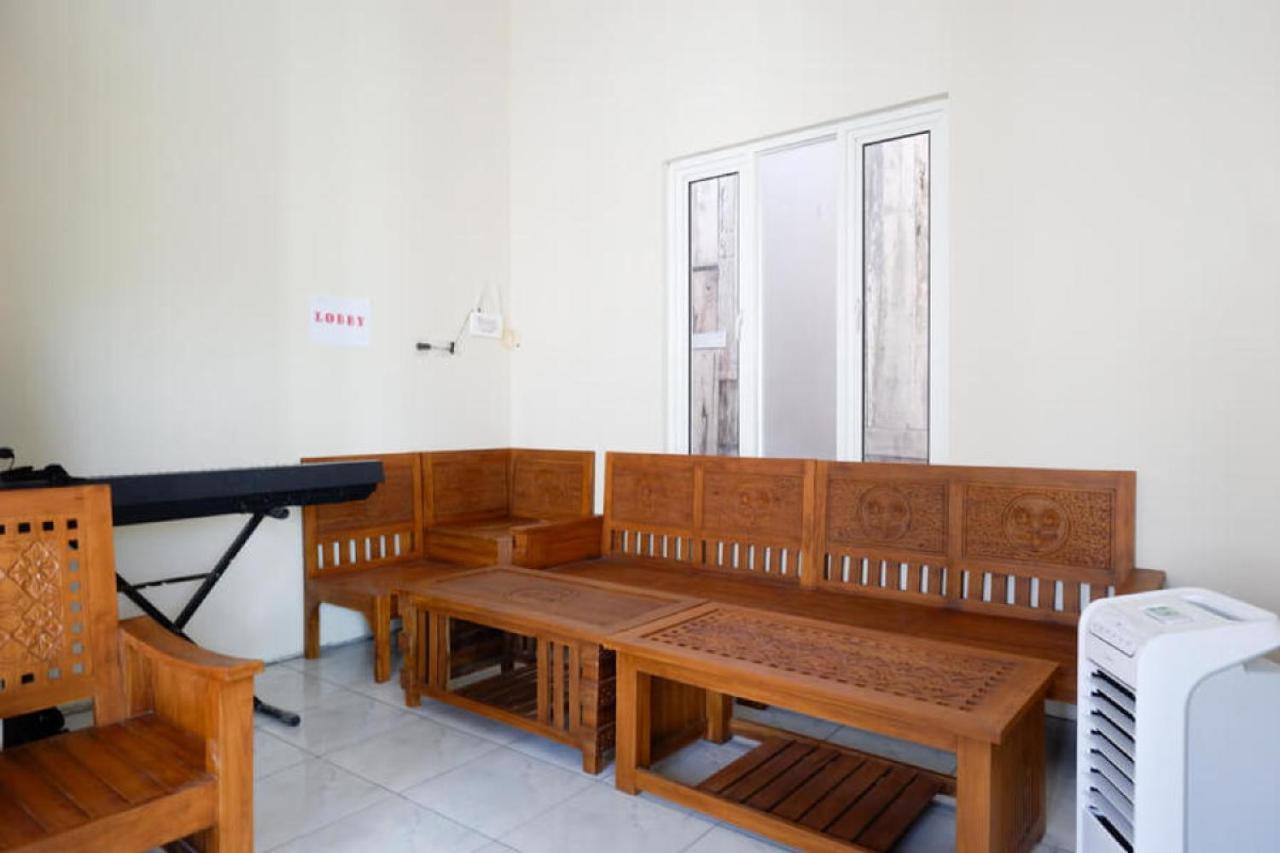 فندق Reddoorz @ Jalan Raya Kaliwungu Selatan Kendal المظهر الخارجي الصورة