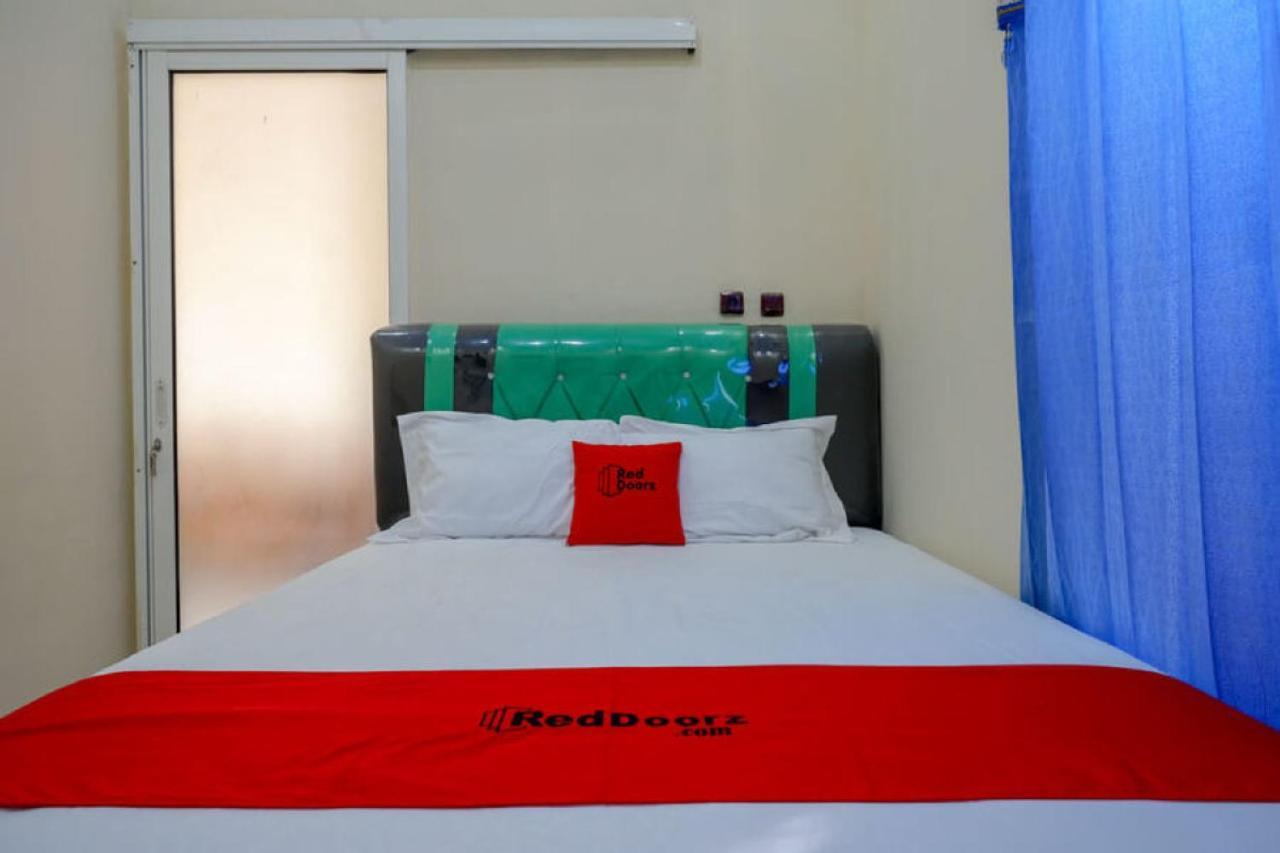 فندق Reddoorz @ Jalan Raya Kaliwungu Selatan Kendal المظهر الخارجي الصورة