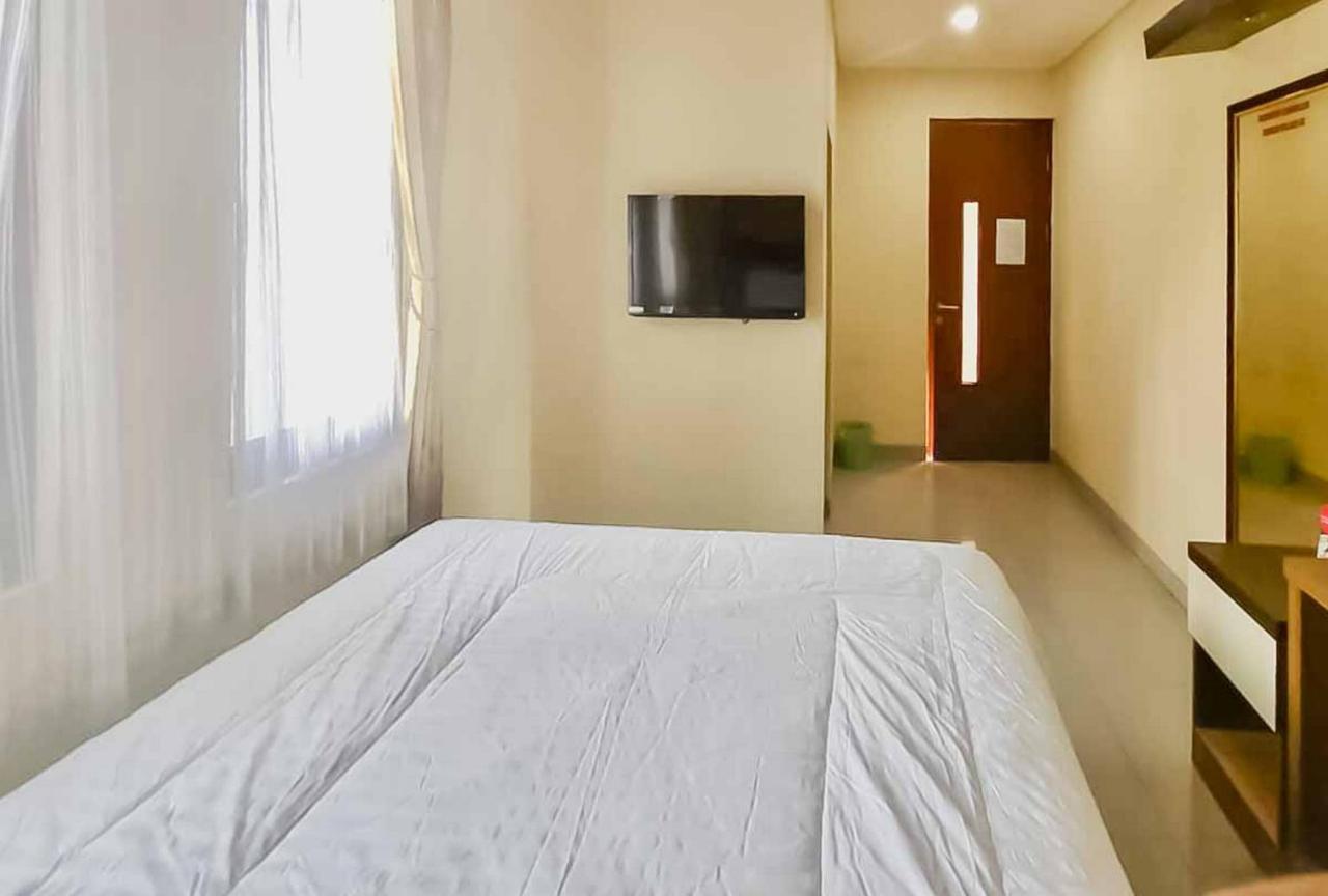 فندق Reddoorz @ Jalan Raya Kaliwungu Selatan Kendal المظهر الخارجي الصورة